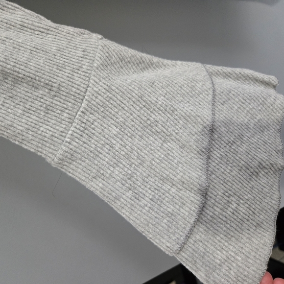 NWT Chaser Gray Cowl Neck Sweater, Size Large - Picture 3 of 5